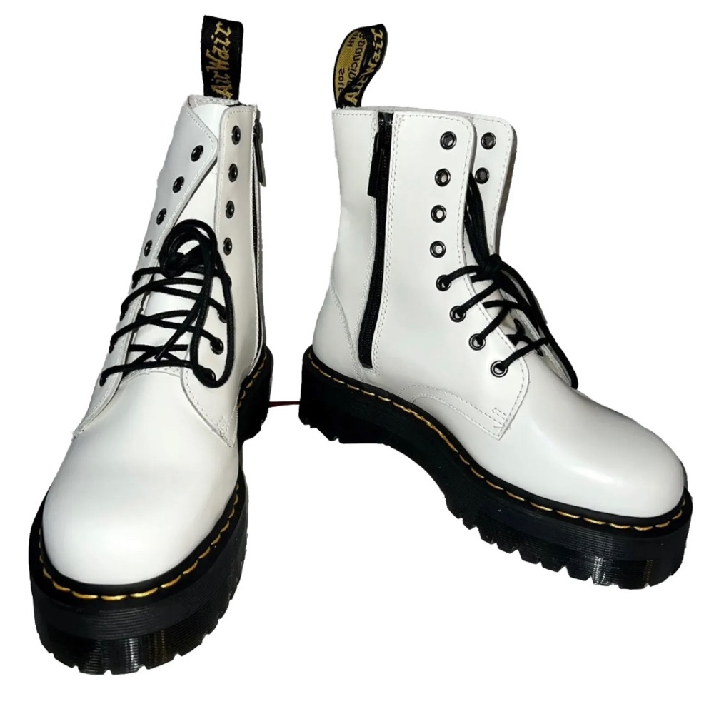 NEW Dr Doc Martens Jadon Platform 8Eye Boots M8 W9 White Polished Smooth Leather